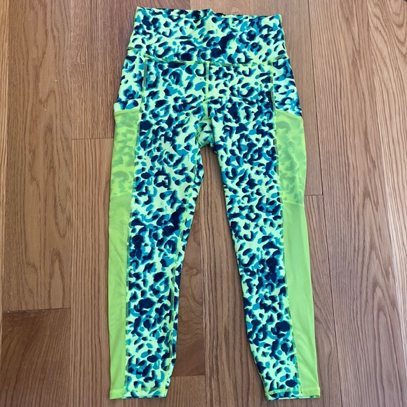 Fabletics Powerhold leggings cheetah print green and yellow - Picture 1 of 5